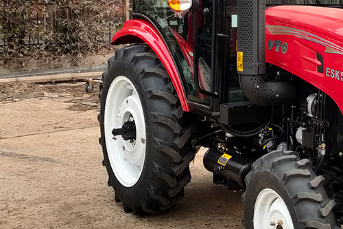 Sliding rear axle with steplessly adjustment
